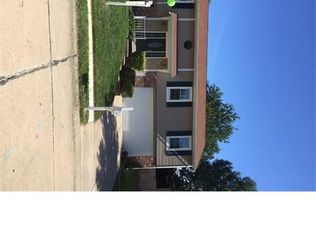 1516 Colgate Dr, Saint Charles, MO 63303