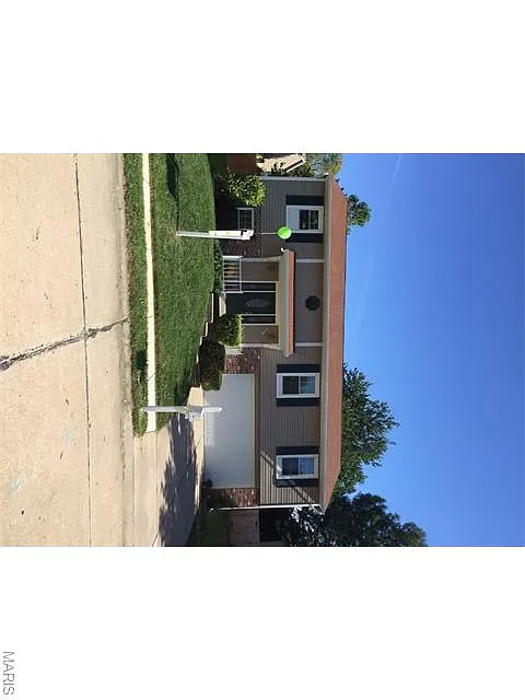 1516 Colgate Dr photo 1