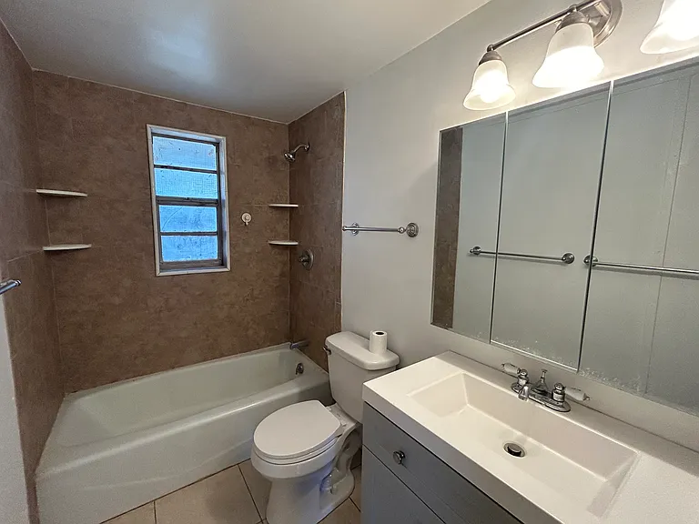 10415 Alma St #B — Photo 3