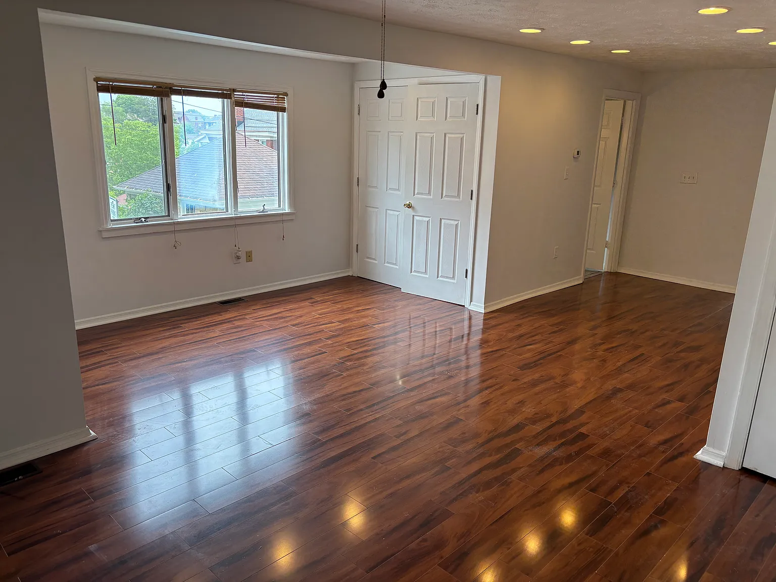 2 bed, 1700 sqft, $1,495 — Photo 4