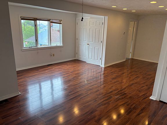4th image of 3071 Texas Ave
