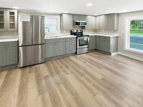11 Saint Jean Street, Jaffrey, NH 03452