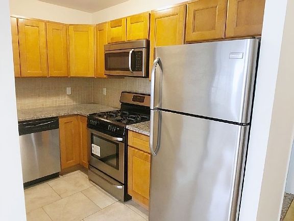 3rd image of 29-34 Newtown Ave #1D