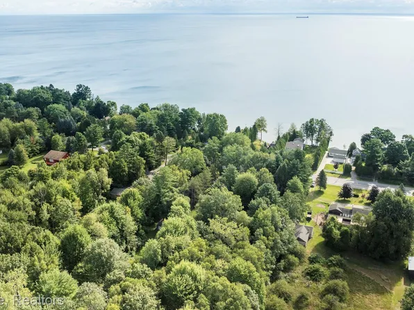 4188 Lakeshore Rd, Lexington, MI 48450