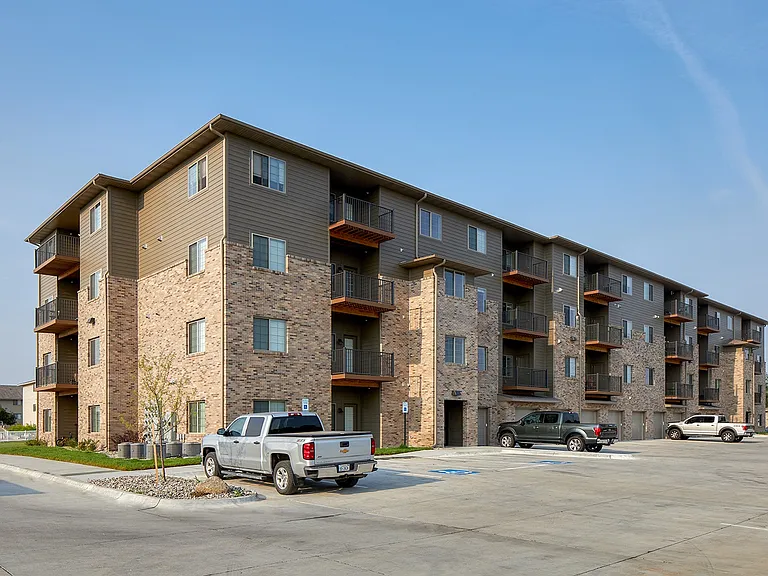 Deerfield Apartments & Chateaus — Photo 74