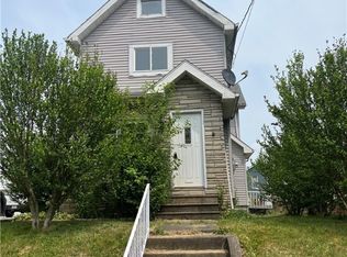 33 Hyde Ave, Niles, OH 44446