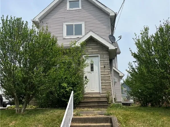 33 Hyde Ave, Niles, OH 44446