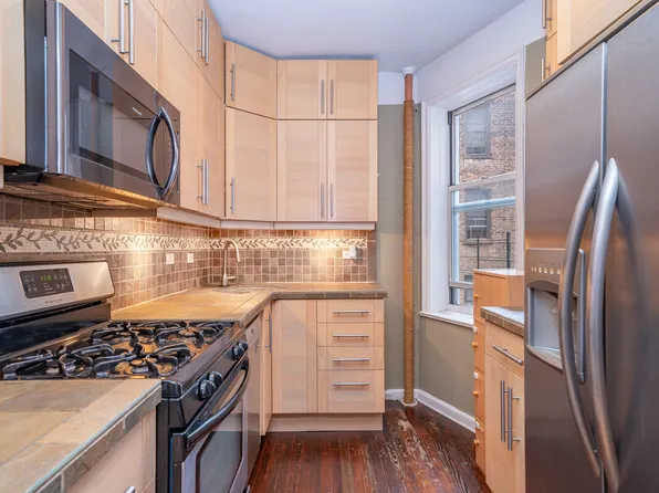 680 West 204th Street image 2 of 19