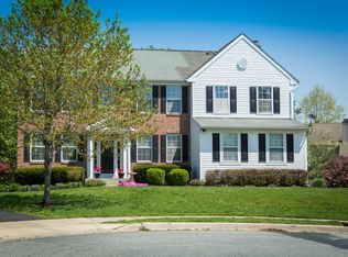 612 Nemours Ln, Newark, DE 19711