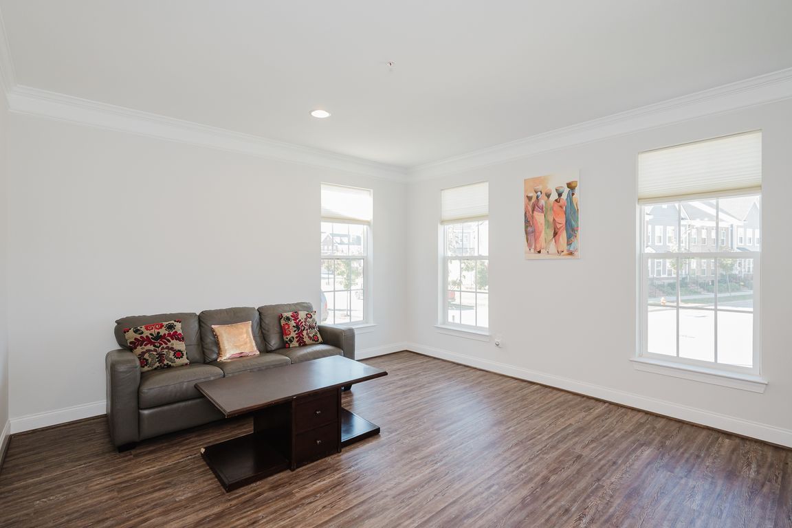 next background image