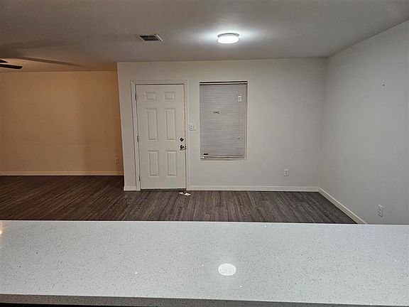 5th image of 205 S Alex Ave #6