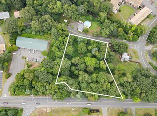 738 Beacon Valley Road, Naugatuck, CT 06770