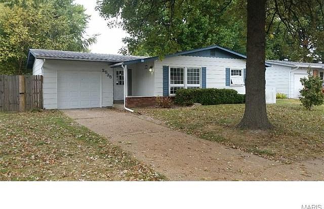 1st image of 2535 Lawnview Dr