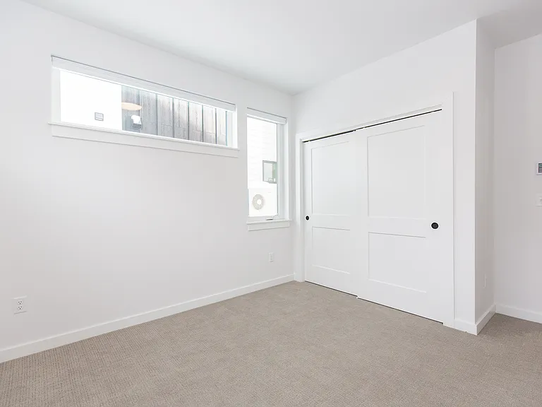 1942 Southbridge Dr #C — Photo 10