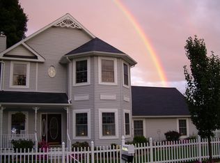 5 Stortini Dr, Rhinebeck, NY 12572