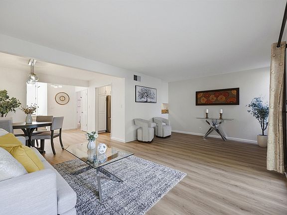 2nd image of 651 Moraga Rd APT 12