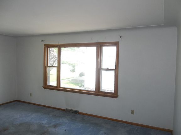 4th image of 117 Forest Hill Dr