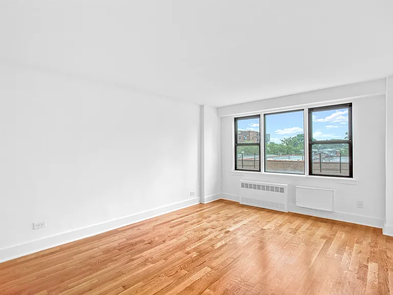 1740 Ocean Ave #5K — Photo 4