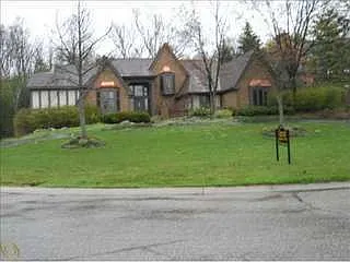 3270 Chestnut Run Dr photo 1