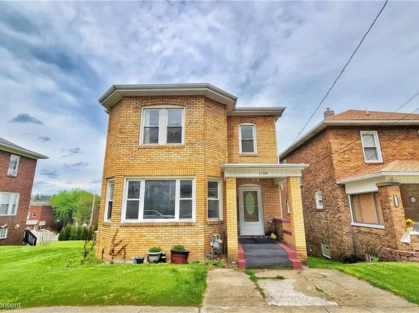 1104 Center Ave, Ellwood City, PA 16117