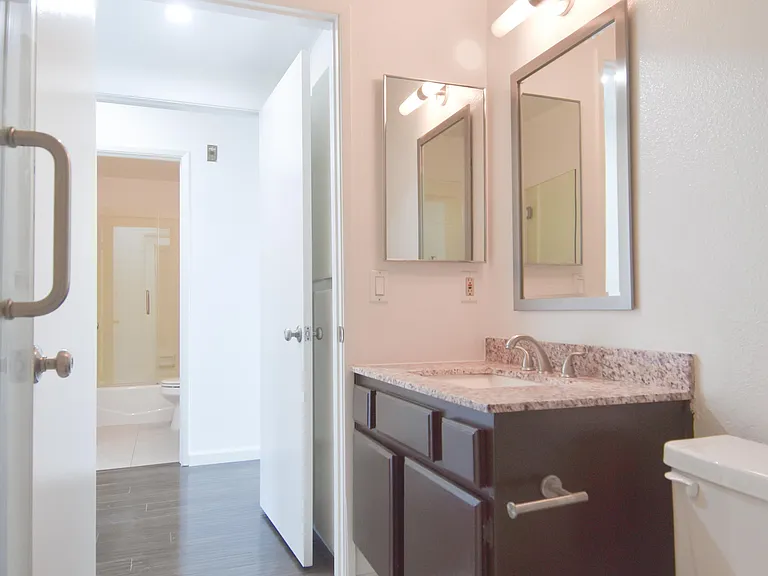 1727 Glendon Ave #208 — Photo 35