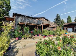 417 S 128th St, Seattle, WA 98168