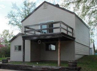 W11050 County Road D, Clintonville, WI 54929