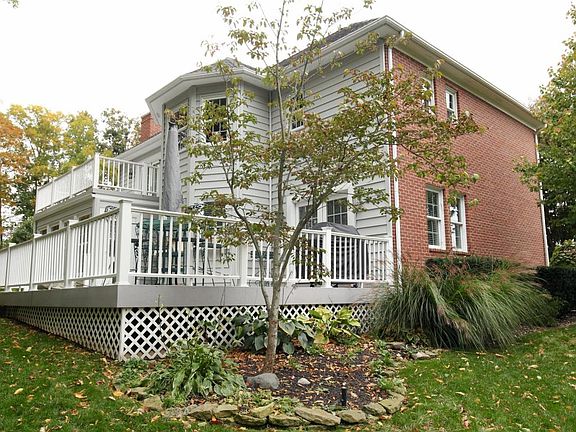 3rd image of 1240 Ashwood Ct