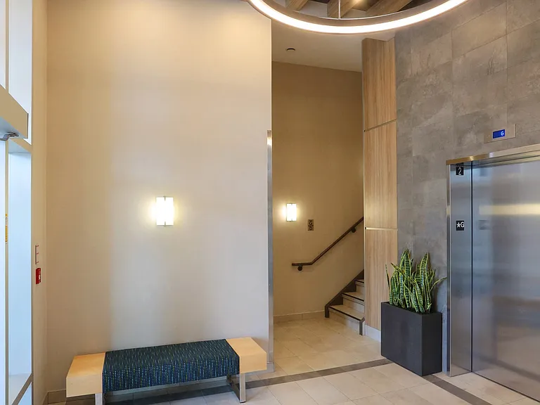 250 Oakland Ave — Photo 5