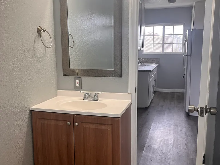 4459 N Maine Ave #D — Photo 5