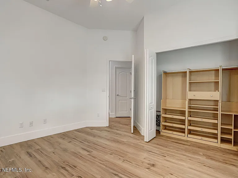 140 Oceans Edge Dr — Photo 31
