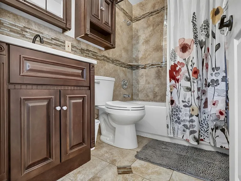615 Loyola Dr — Photo 24