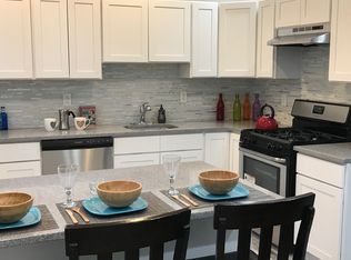 31 Newark Bay Ct, Bayonne, NJ 07002