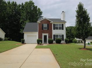 7853 Sullivans Trace Dr, Charlotte, NC 28217
