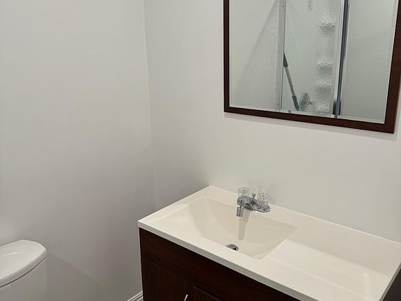 5th image of 410 N Glenwood Pl #410
