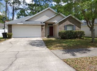 6833 Morse Oaks Dr, Jacksonville, FL 32244