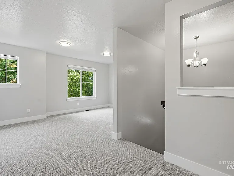 1231 N Seven Golds Ave — Photo 17