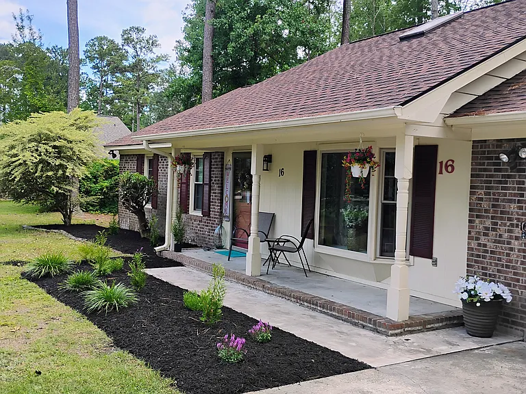 16 Bayberry Cir — Photo 2