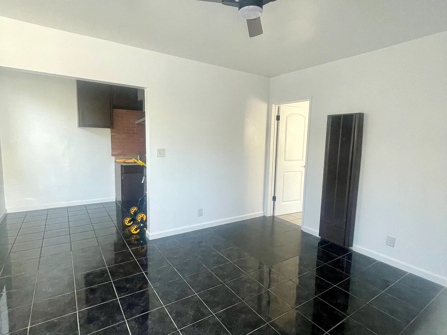 1 bed, 500 sqft, $1,850 — Photo 3