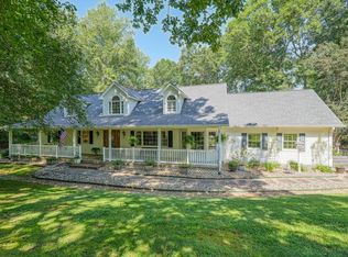 150 E Wallace Rd, Campobello, SC 29322