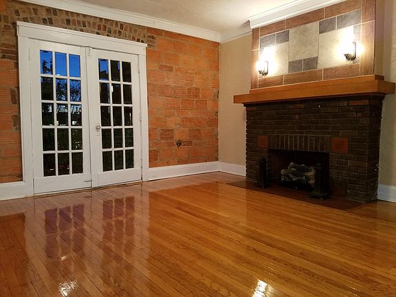 4th image of 2922 Jackson St APT 10