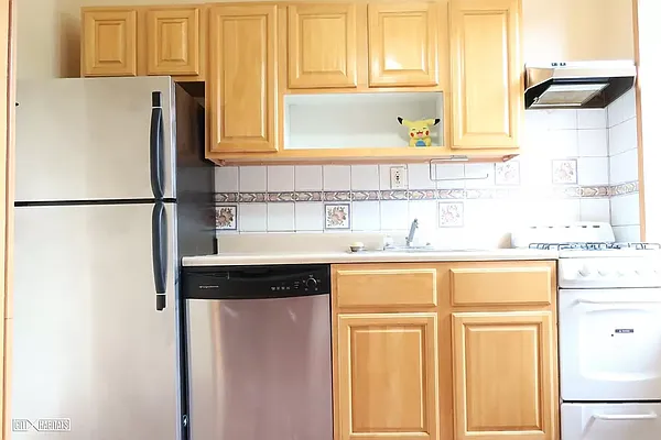 Rented by Dyer Estate Mgmt | media 11