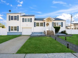 131 S 5th Street, Bethpage, NY 11714