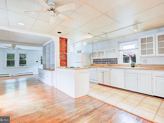 5th image of 306 Glen Ave