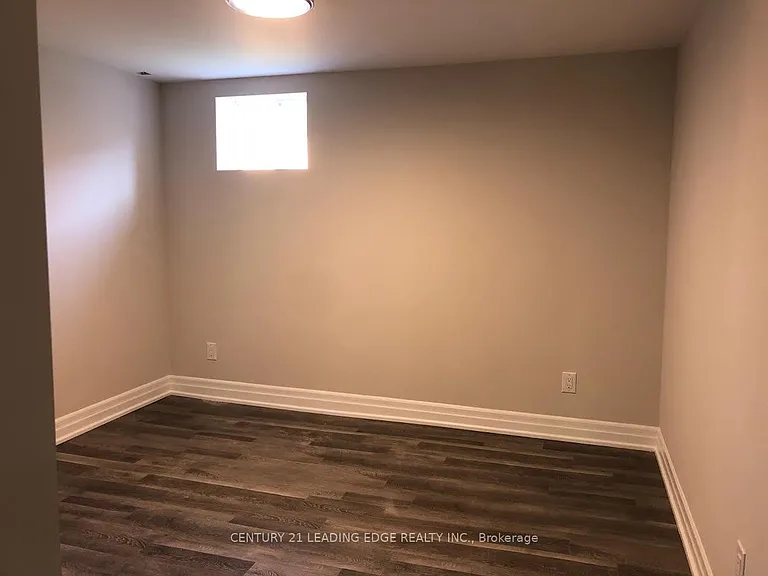 65 Stedford Cres #BASEMENT — Photo 4
