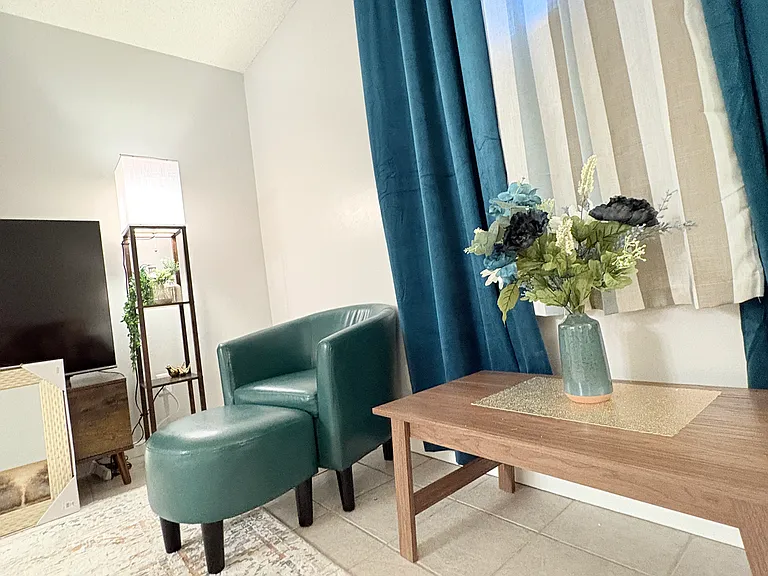 507 W Westview St #4 — Photo 18