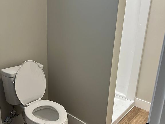 5th image of 403 McFarland St #3-202