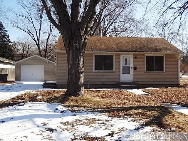 1st image of 784 Holley Ave