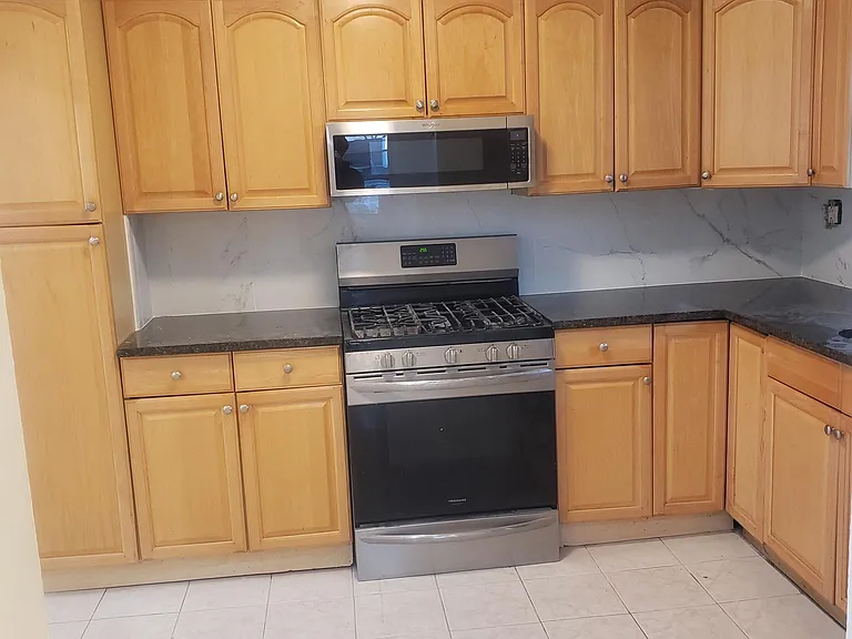 25330 Craft Ave #2 — Photo 8