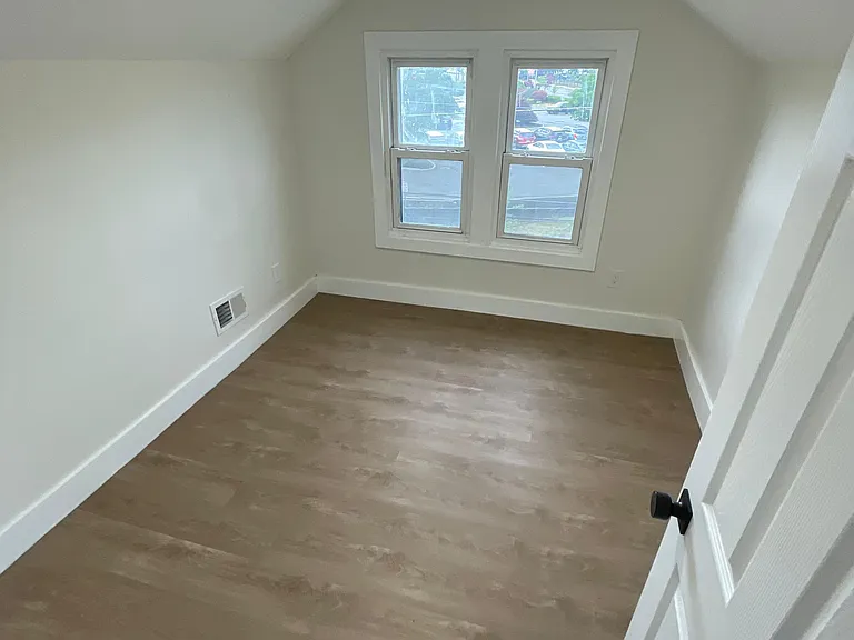 352 Bergen St #2A — Photo 9